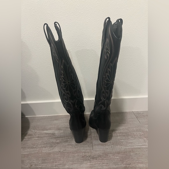 Steve Madden Lasso Women's Black
Embroidered Western Cowboy Boots - Picture 11 of 13